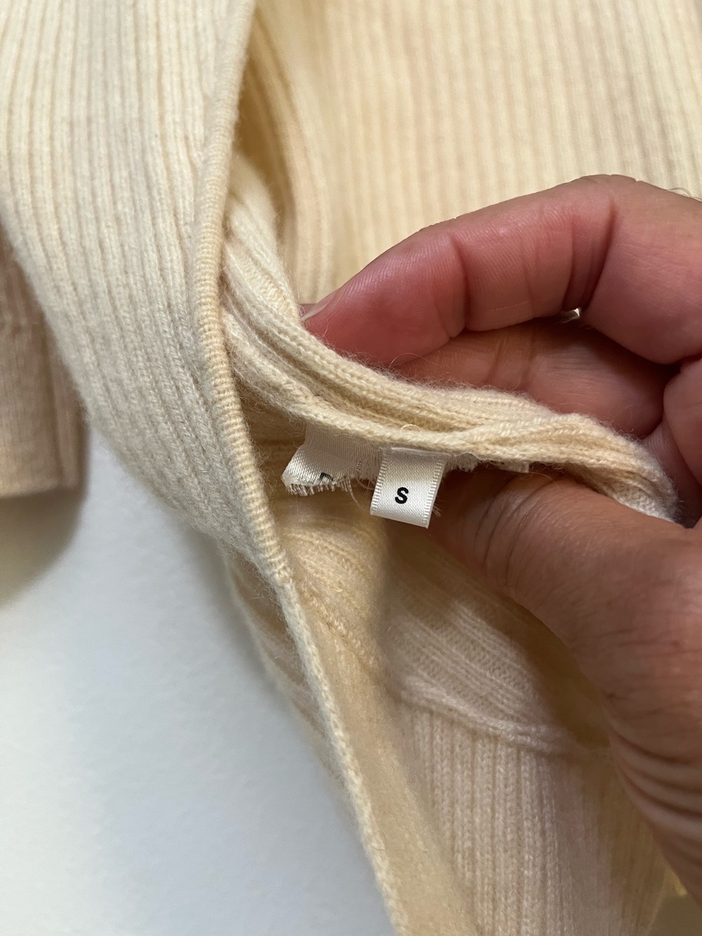 Reformation Tan Cashmere Ribbed Knit Open Back Puff Sleeve Alida Sweater Sz. S - Picture 7 of 12